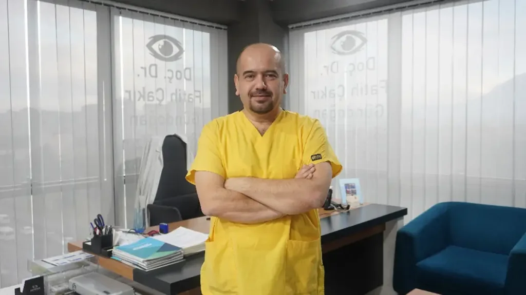 Dr. Fatih Cakir Gundogan at his eye clinic in Kayseri